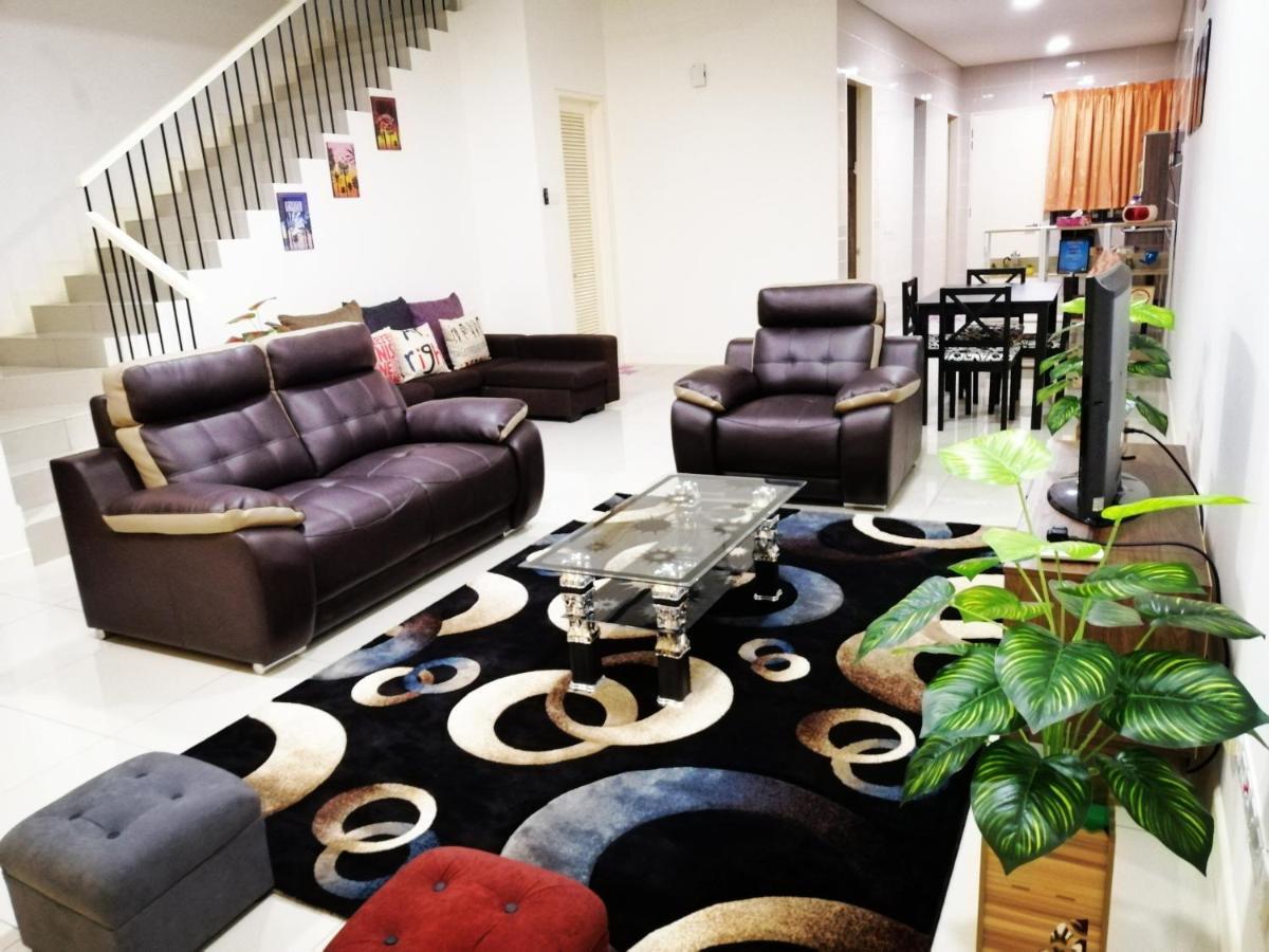 A&D Home-Stay @Kota Warisan, Szepang Kültér fotó